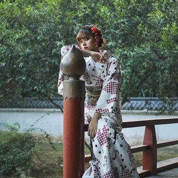 Japonija Stiliaus Moterų Tradicinių Kimono Kūrybos Pokerio Spaudinių Ilga Suknelė Oficialų Yukata Cosplay Kostiumas Dėvėti Fotografija