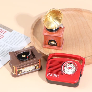 Naujas!Lėlių Mini Retro Radijo Fonografo Dervos Modeliavimas Žaislas Lėlės Namas Ornamentas 